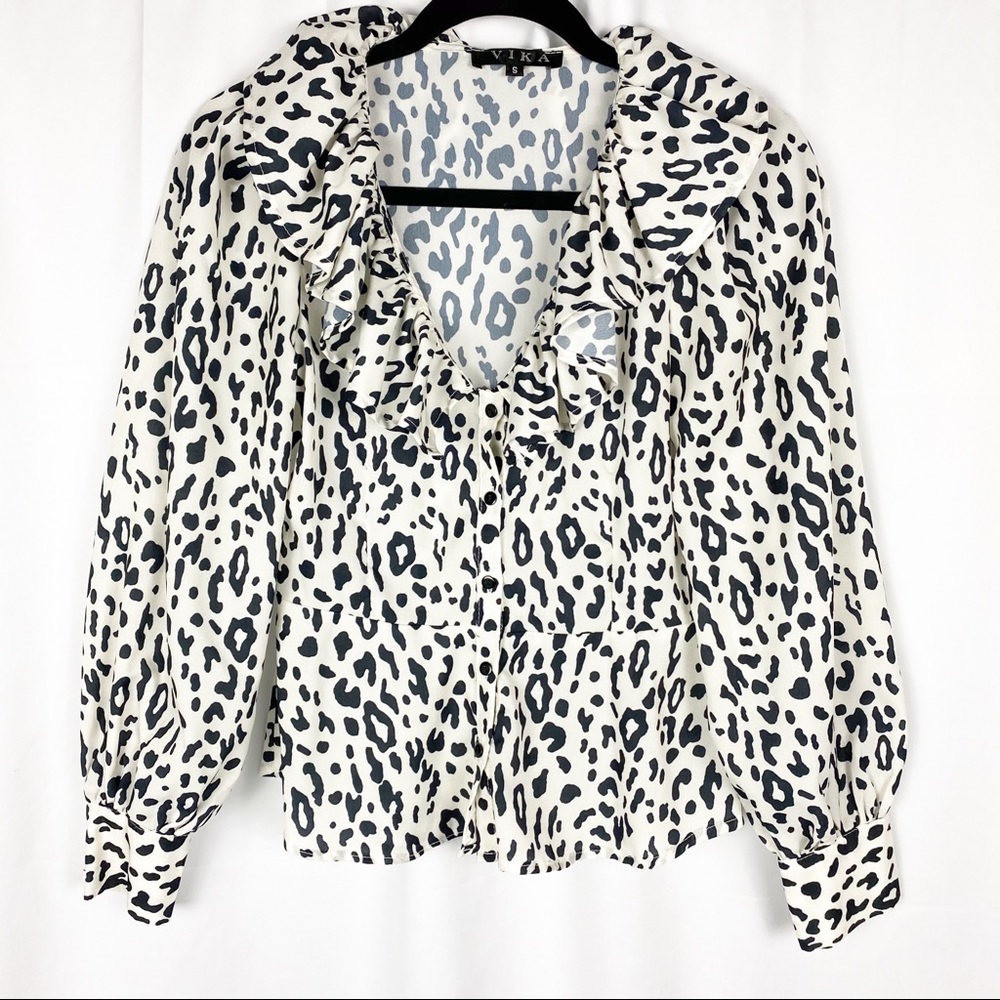VIKA Animal Print Top small - Picture 1 of 5